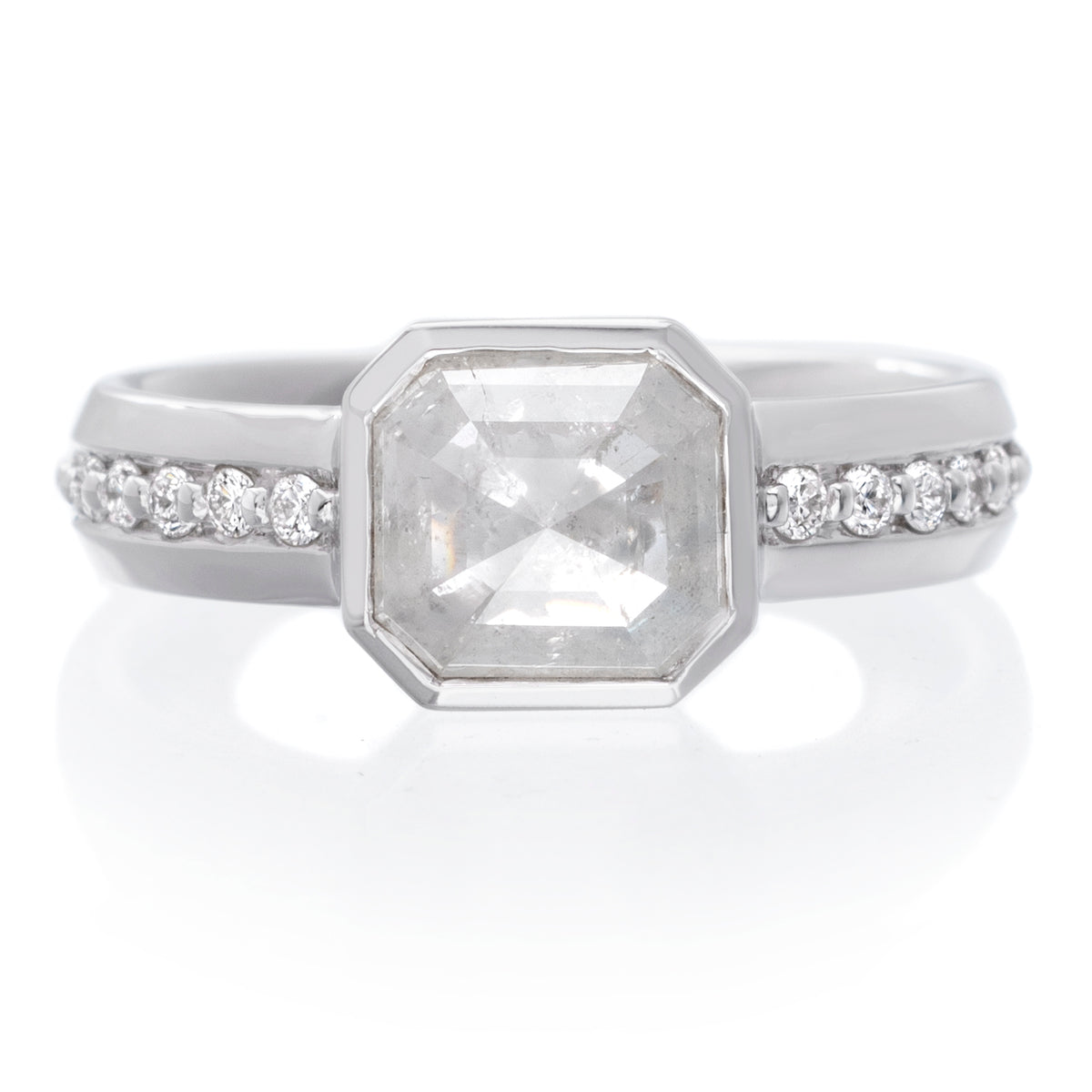 18K White Gold Bezel Cushion Rose Cut Diamond Ring
