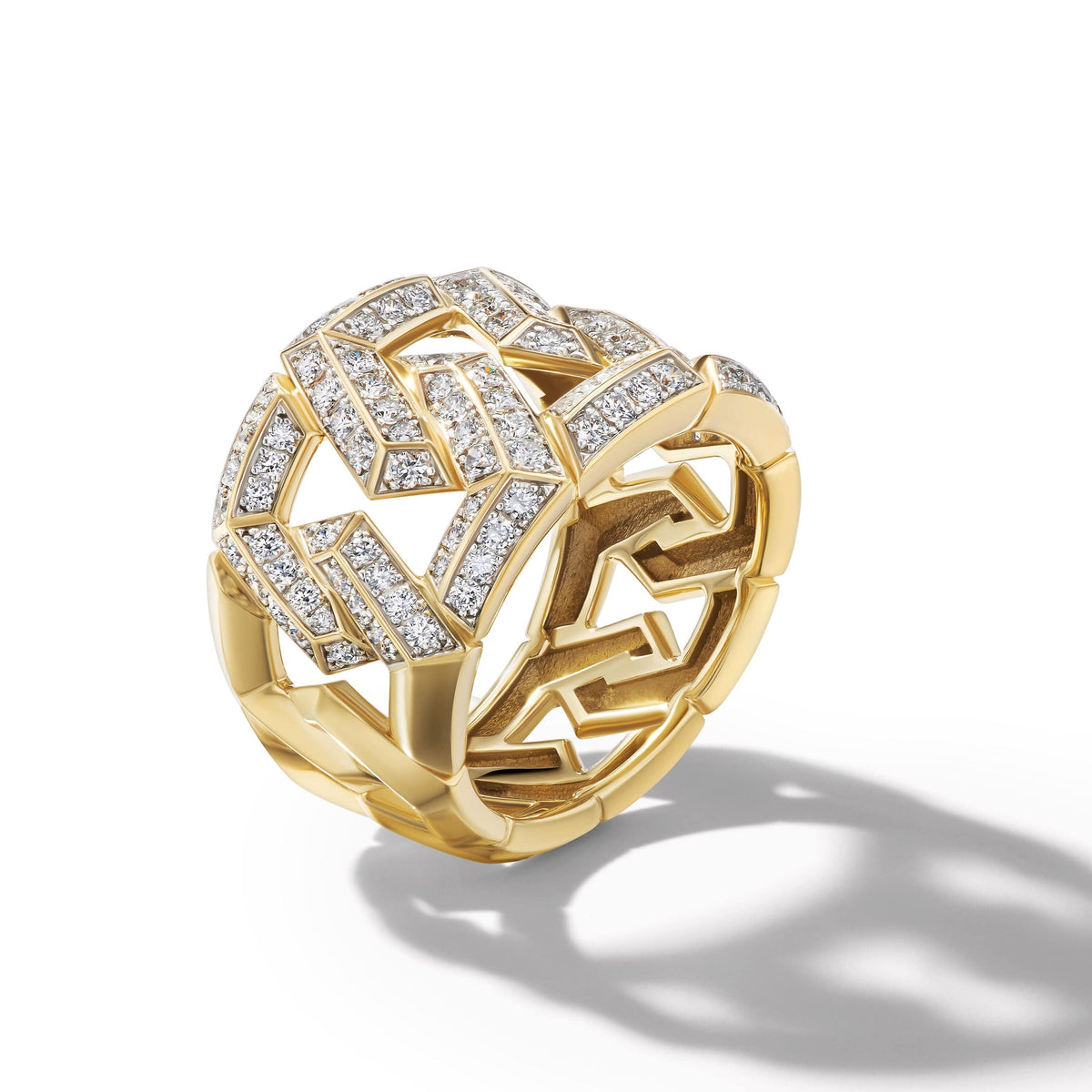 Carlyle Ring in 18K Yellow Gold with Pavé Diamonds
