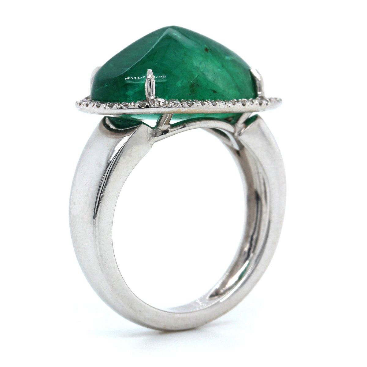 18K White Gold Cabochon Pear Shape Emerald Diamond Ring