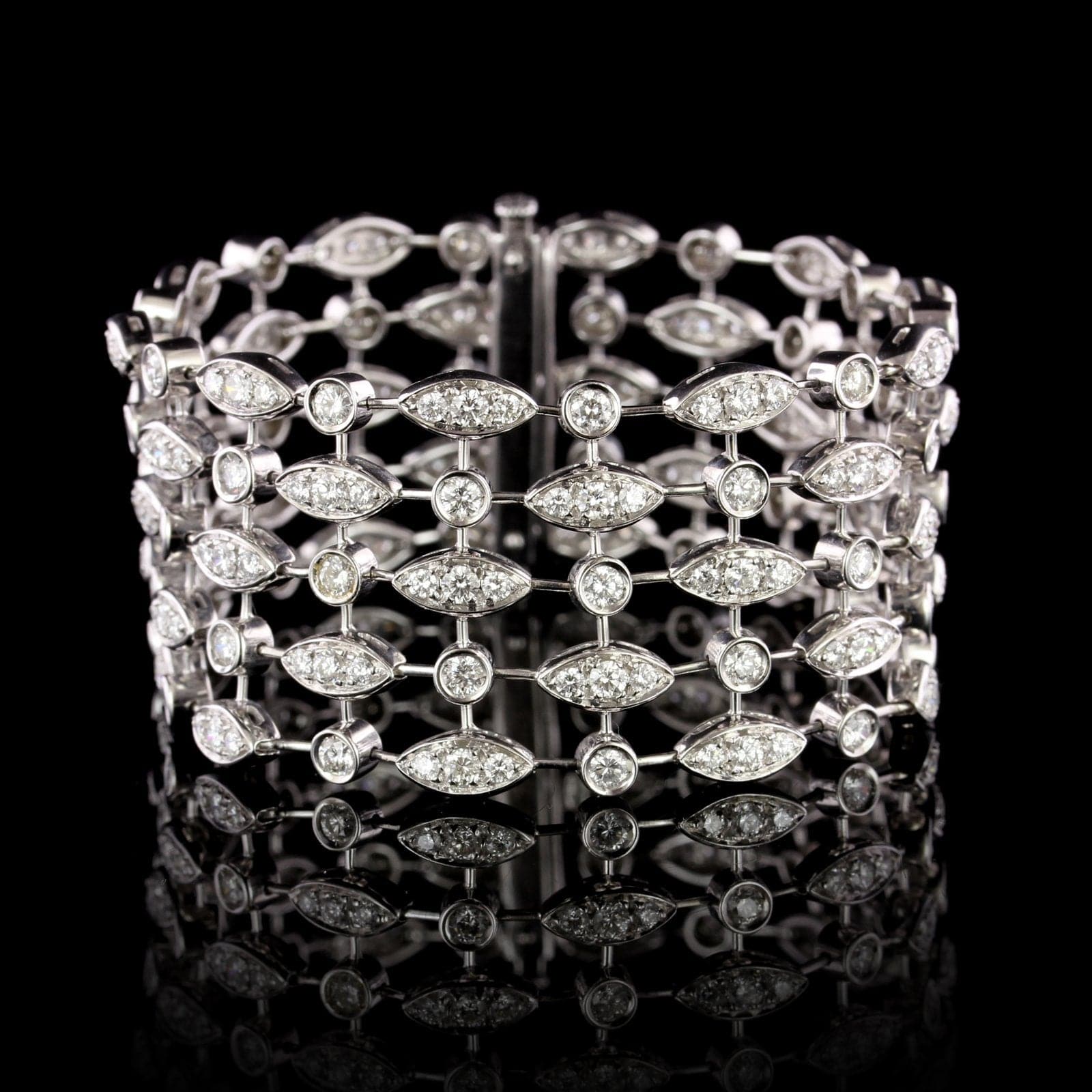 18K White Gold Estate Diamond Bracelet