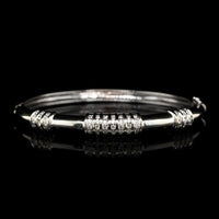 18K White Gold Estate Diamond Bangle