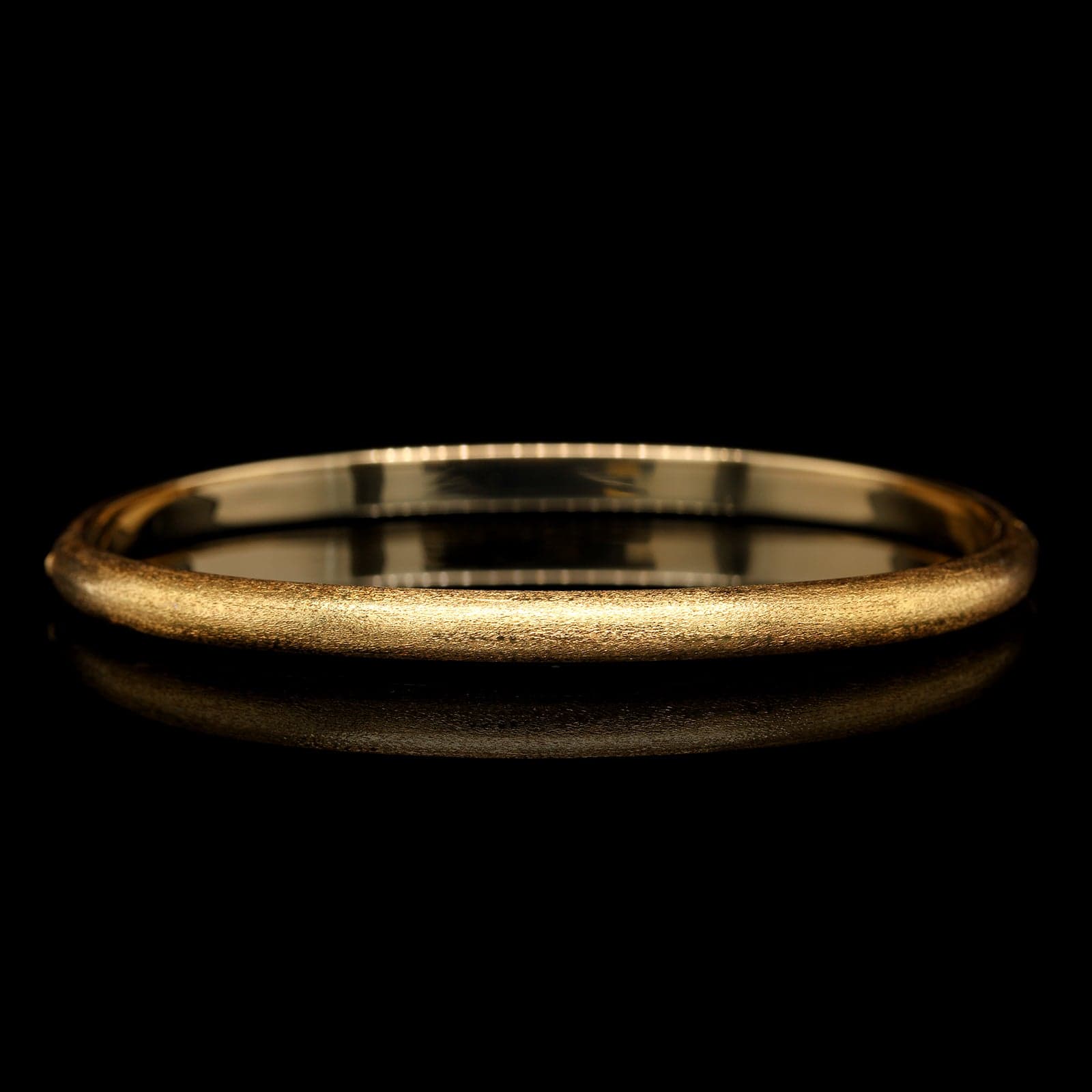 18K Yellow Gold Estate Bangle