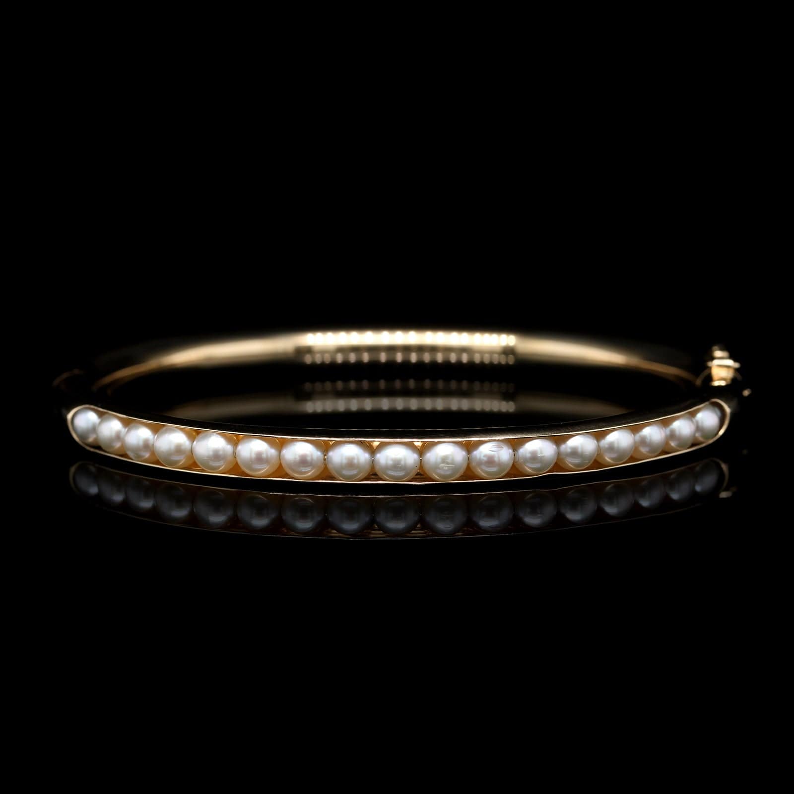 14K Yellow Gold Estate Cultured Pearl Bangle
