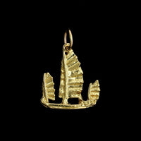 18K Yellow Gold Estate Chinese Junk Shop Charm