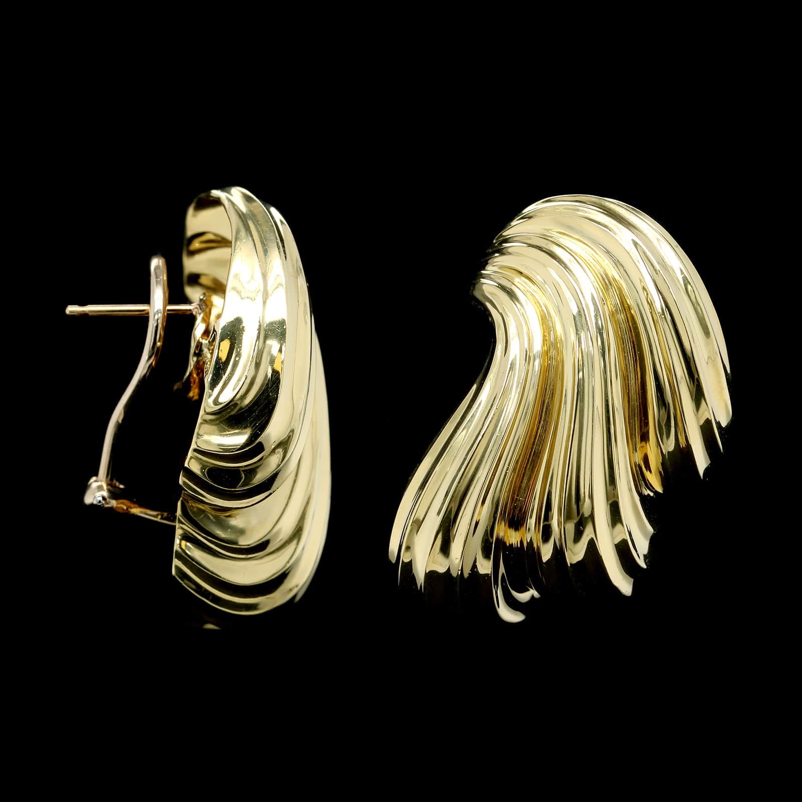 Henry Dunay 18K Yellow Gold Estate Ribbed Earrings