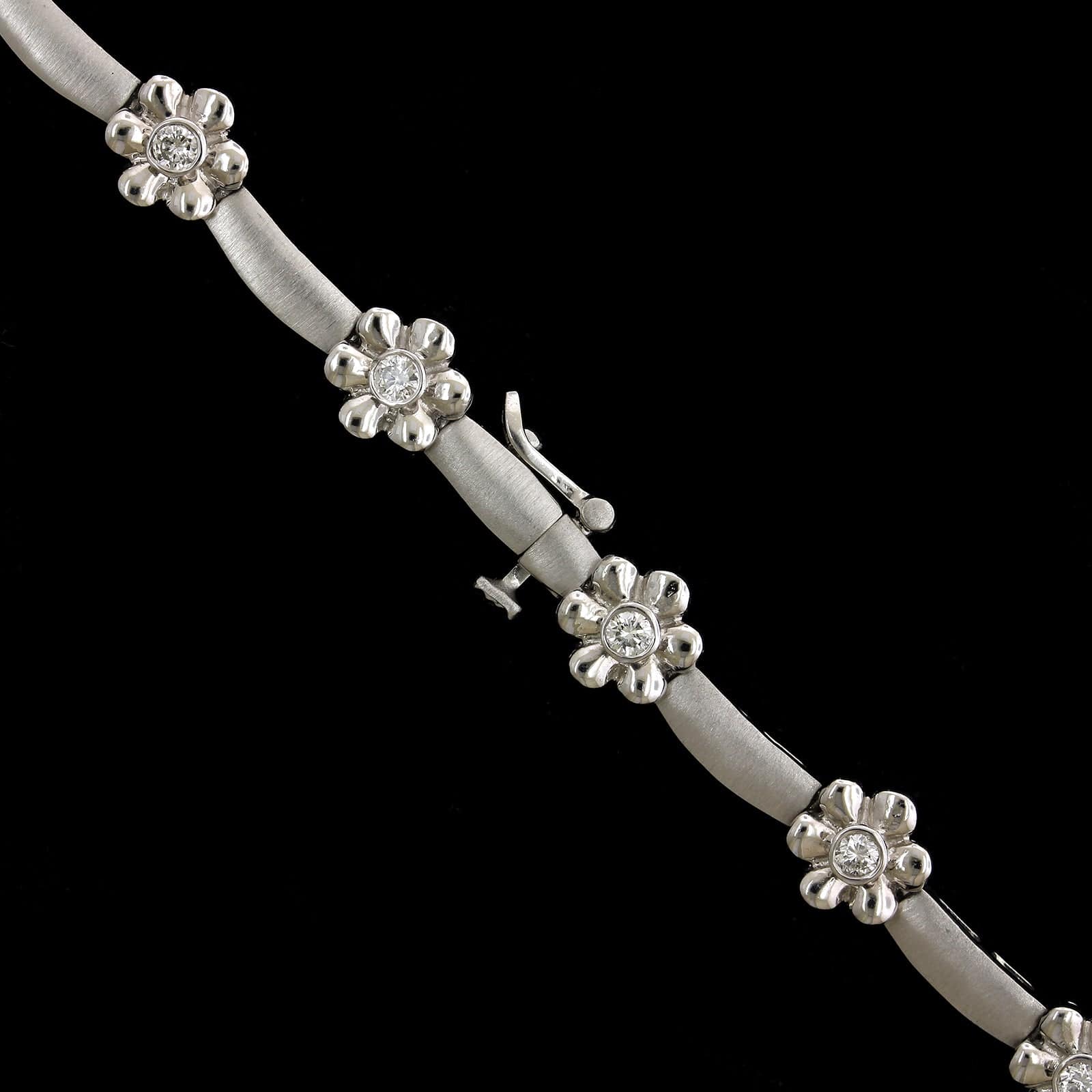14K White Gold Estate Diamond Necklace