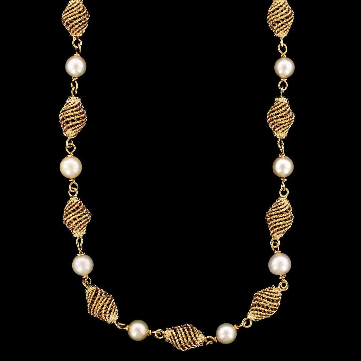 18K Yellow Gold Estate Cultured Pearl Necklace