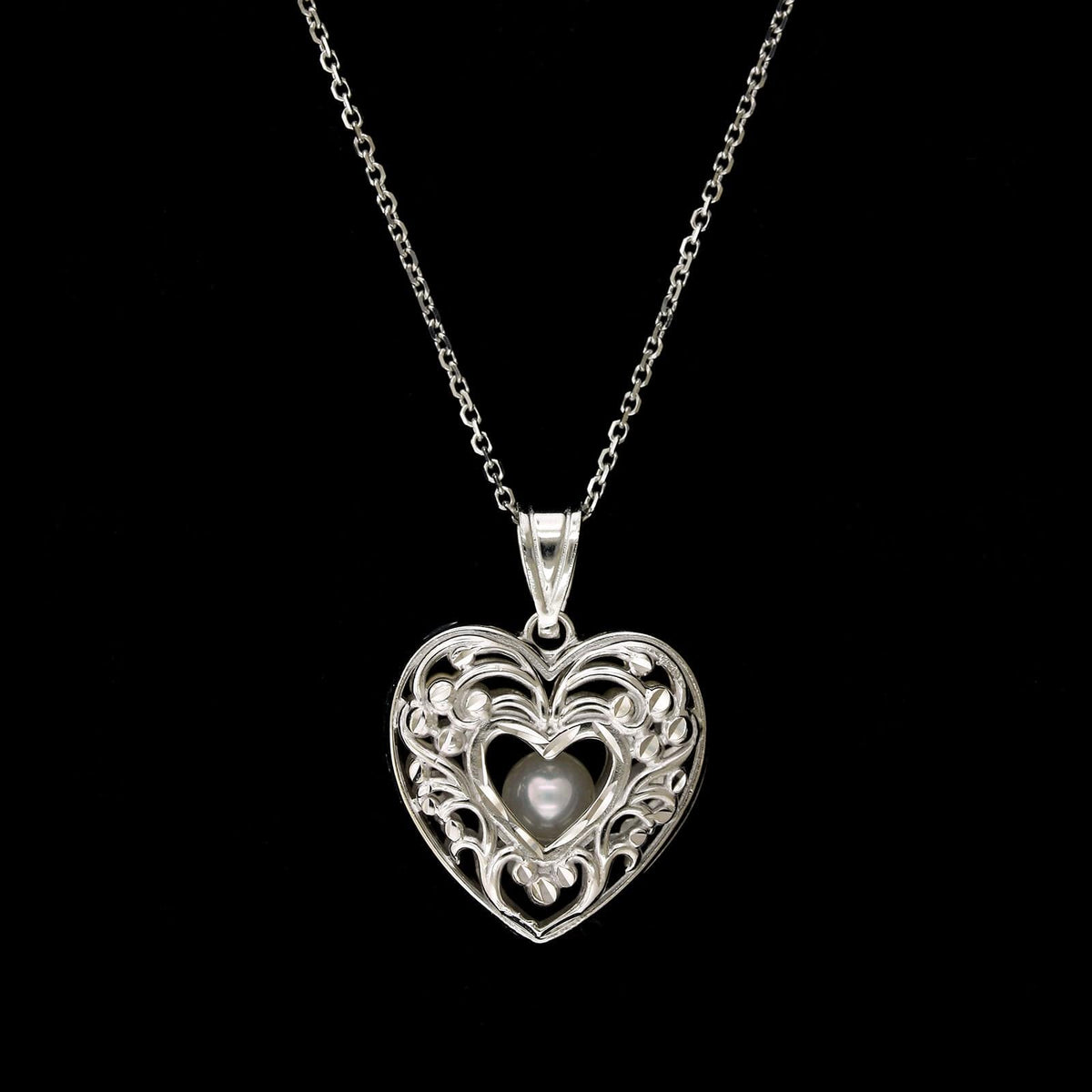 14K White Gold Estate Cultured Pearl Heart Pendant