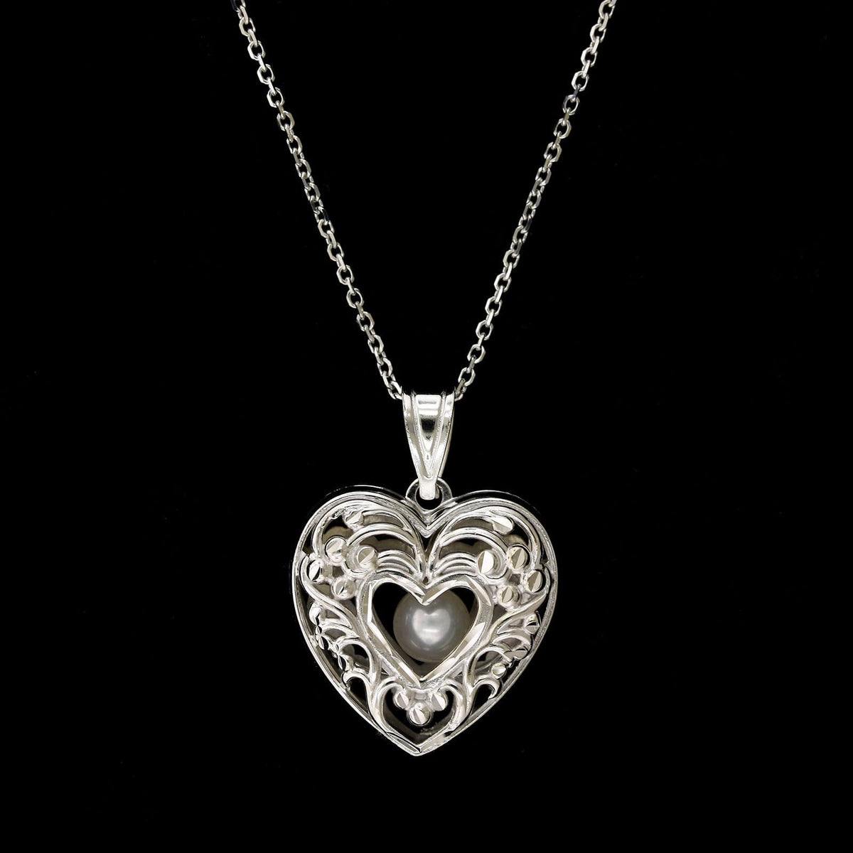 14K White Gold Estate Cultured Pearl Heart Pendant