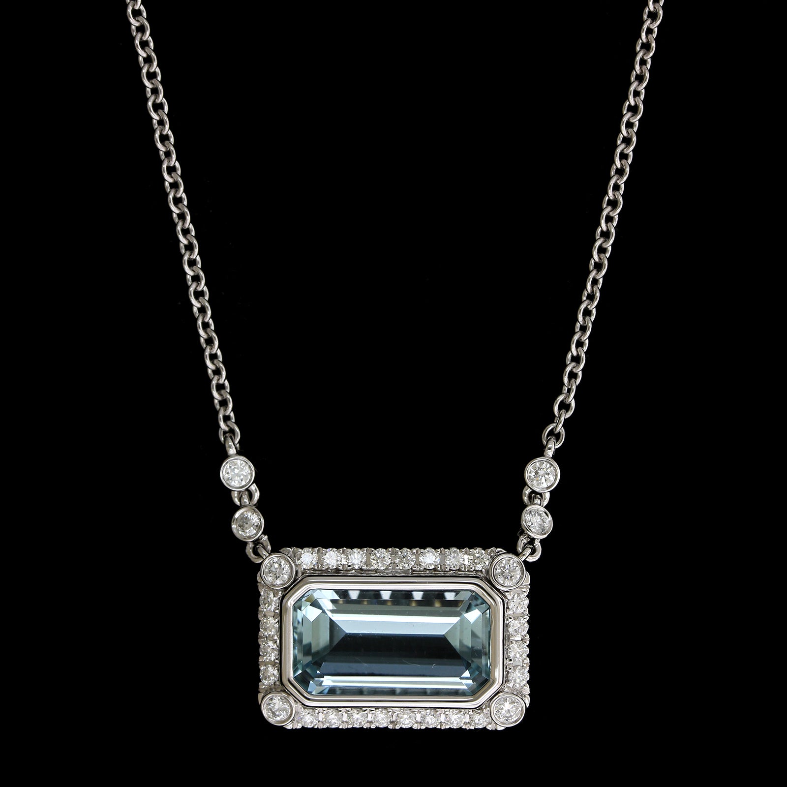 18K White Gold Estate Aquamarine and Diamond Pendant Necklace
