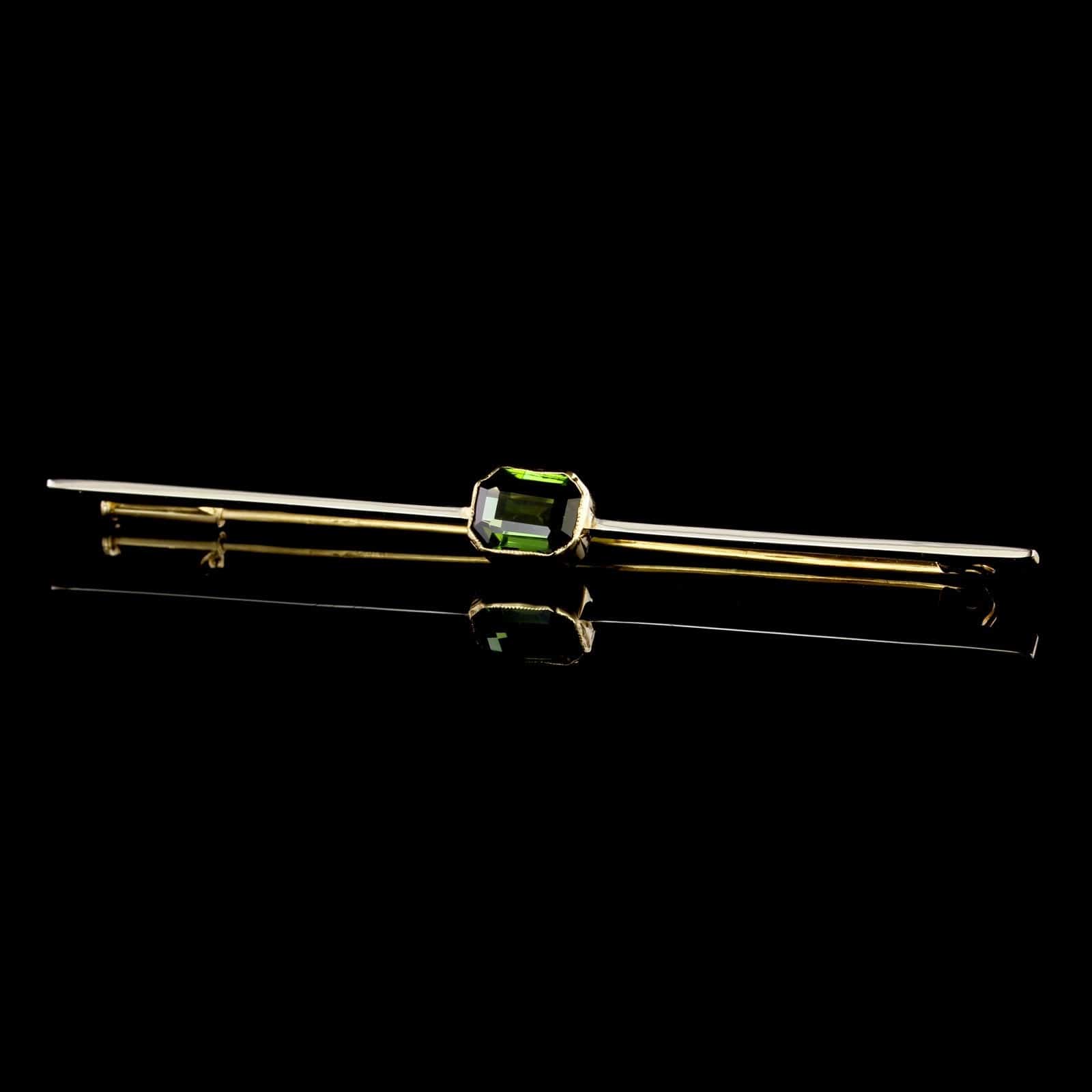 18K Yellow Gold Estate Green Tourmaline Bar Pin