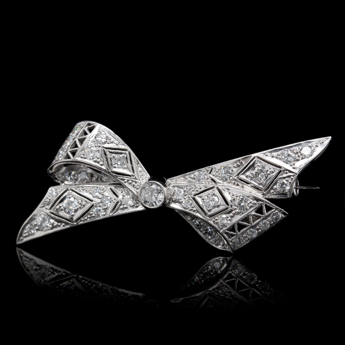 18K White Gold Estate Vintage Style Diamond Bow Pin