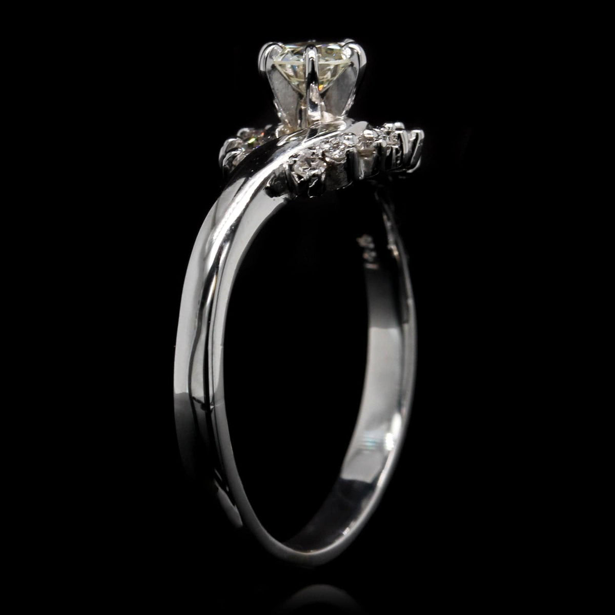 14K White Gold Estate Diamond Solitaire Engagement Ring