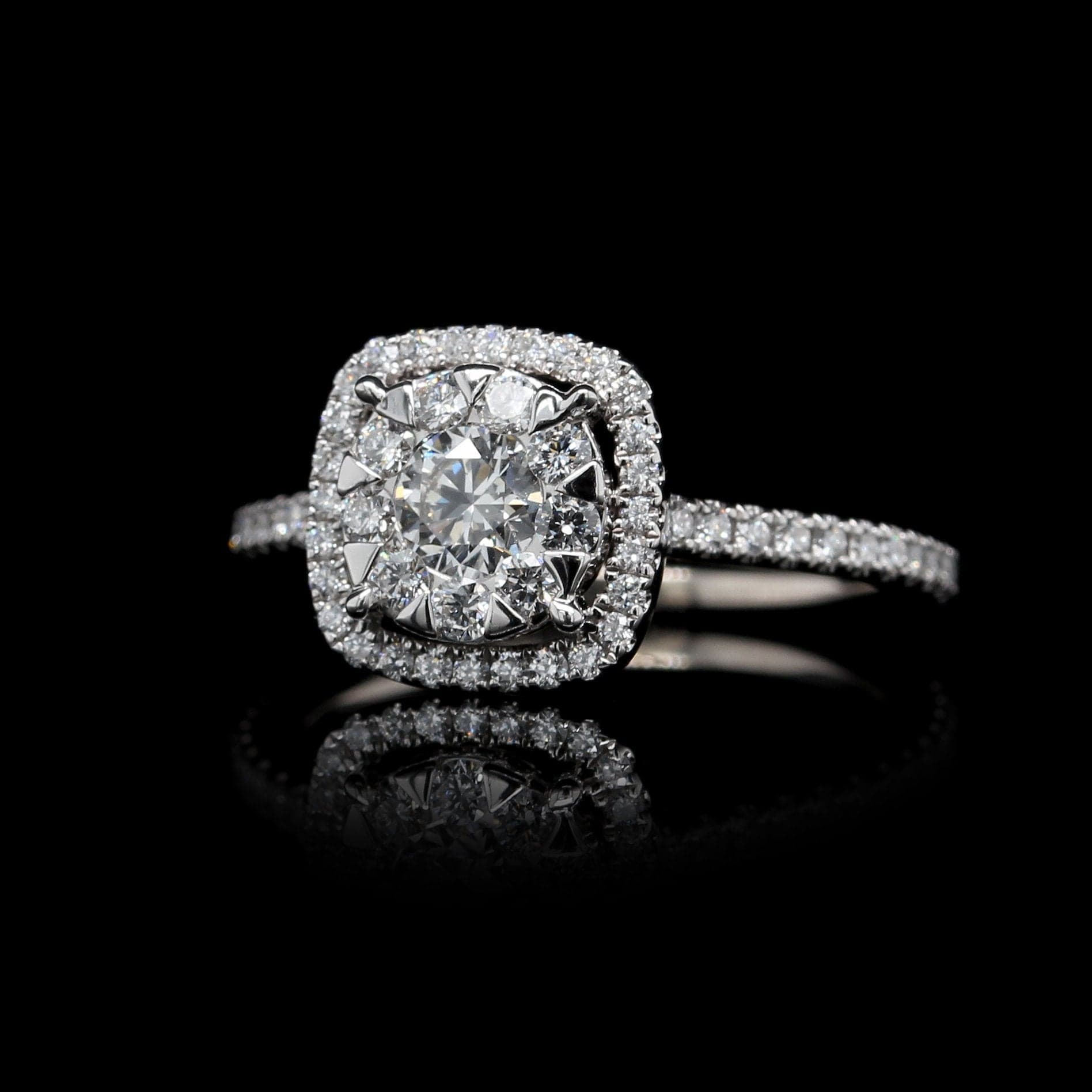 Memoire 18K White Gold Diamond Bouquet Engagement Ring