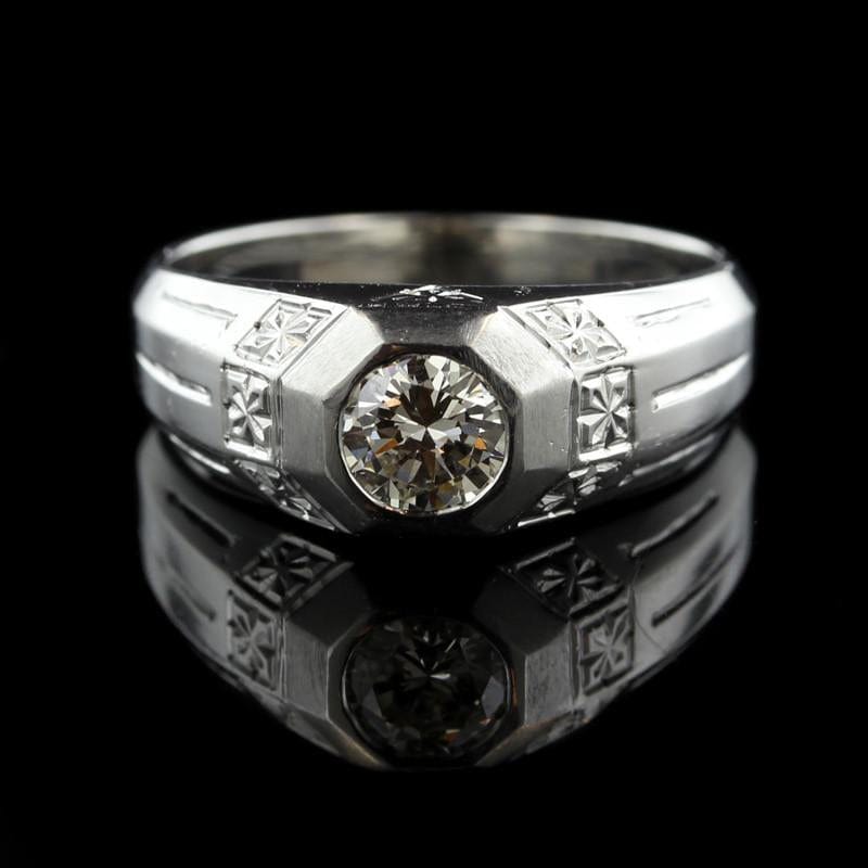 18K White Gold Estate Diamond Ring