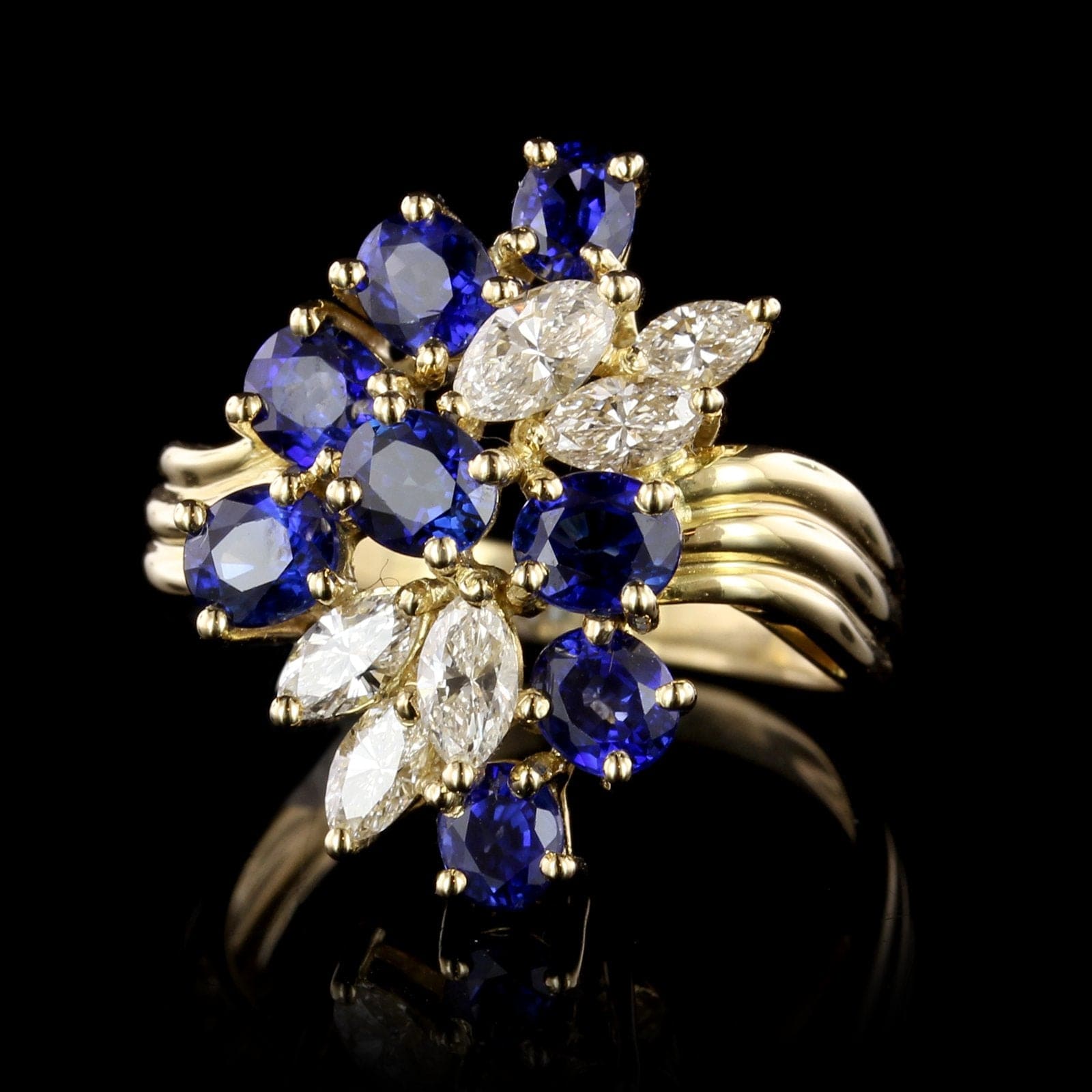 18K Yellow Gold Sapphire and Diamond Ring