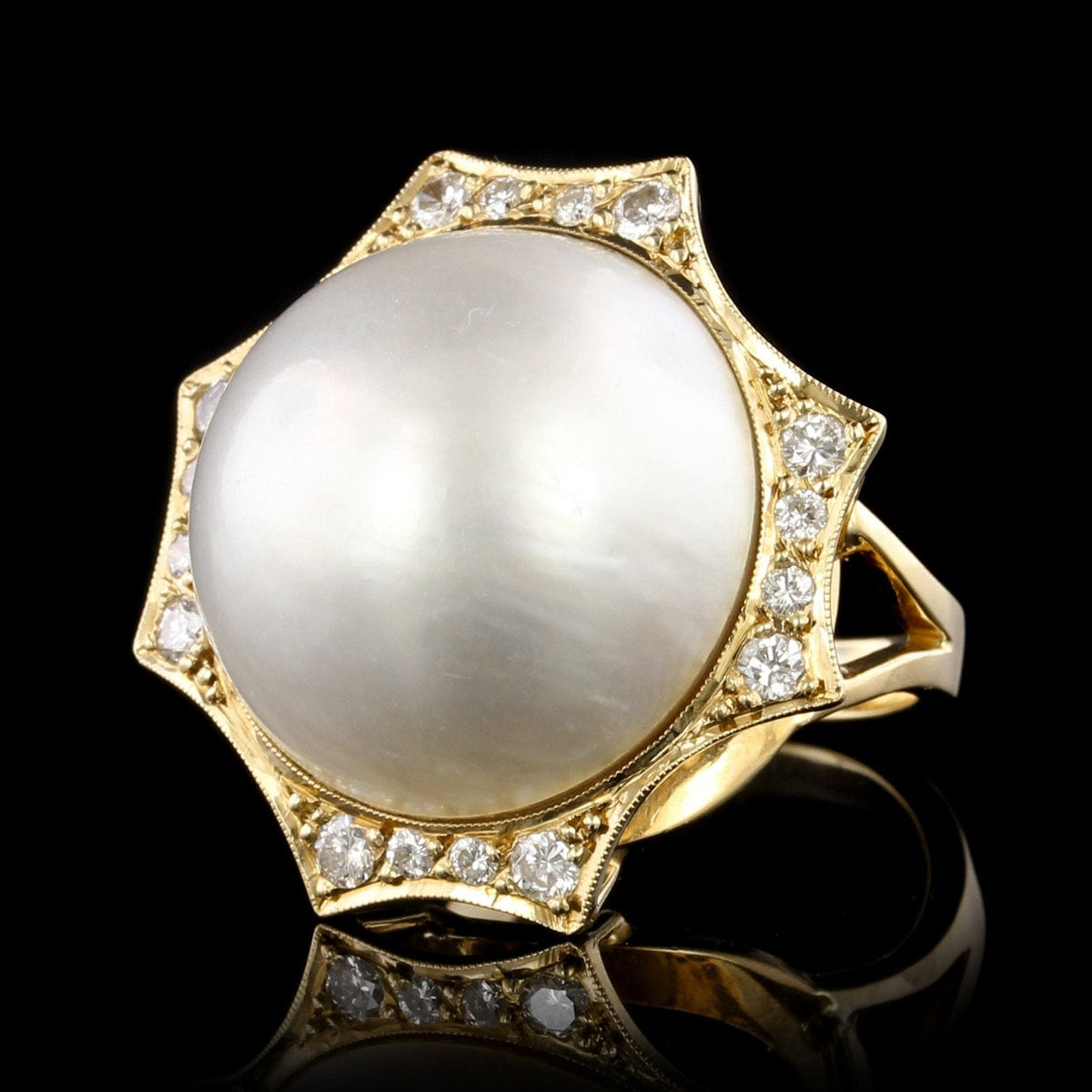 14K Yellow Gold Estate Cultured Mabe Pearl and Diamond Ring