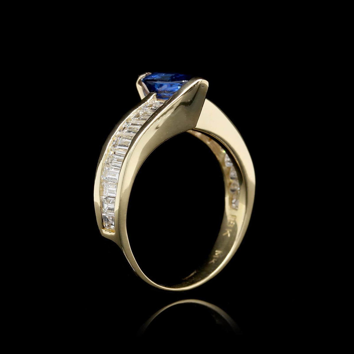 18K Yellow Gold Estate Sapphire and Diamond Ring