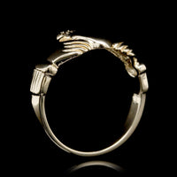 14K Yellow Gold Estate Claddagh Ring