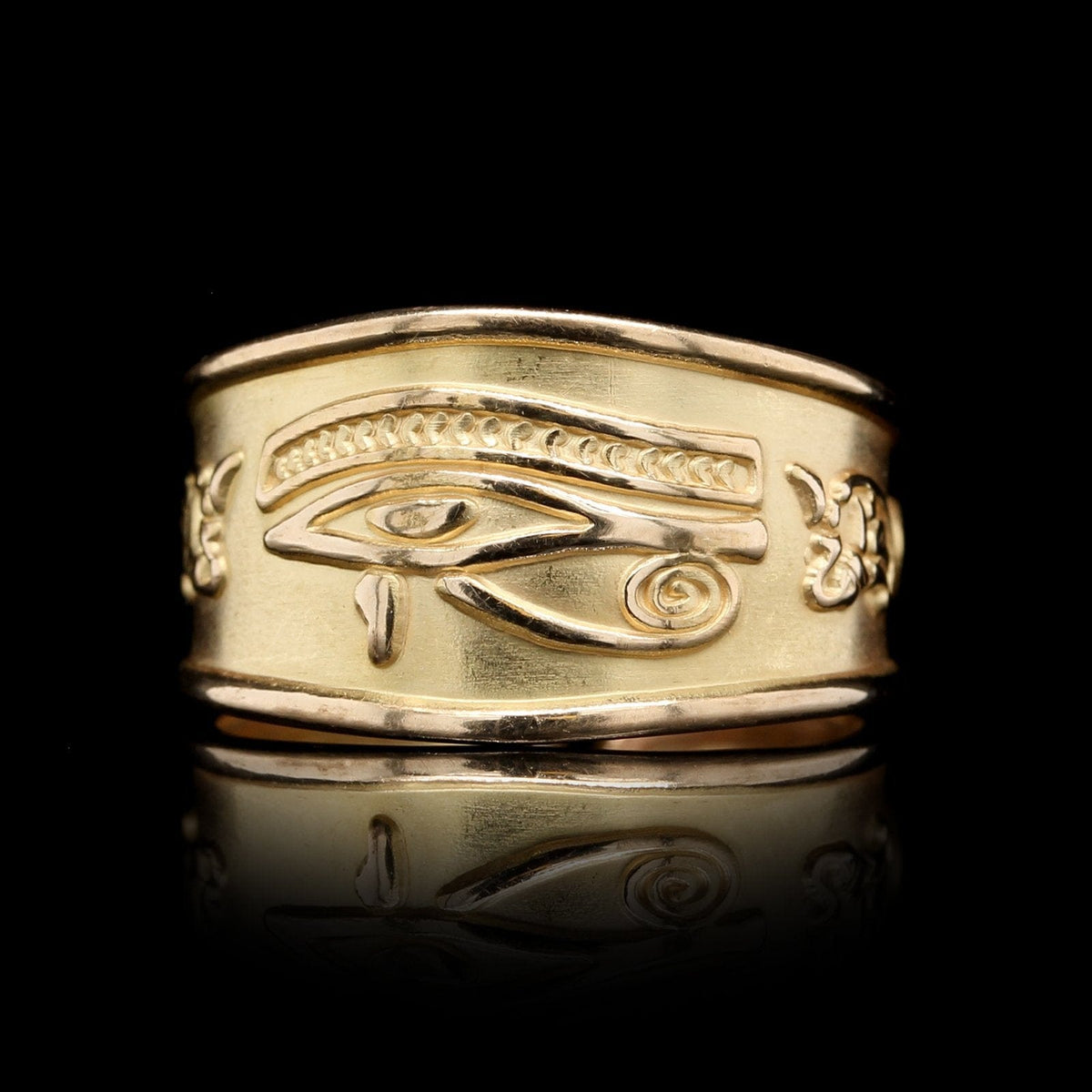 21K Yellow Gold Estate Egyptian Eye of Horus Ring