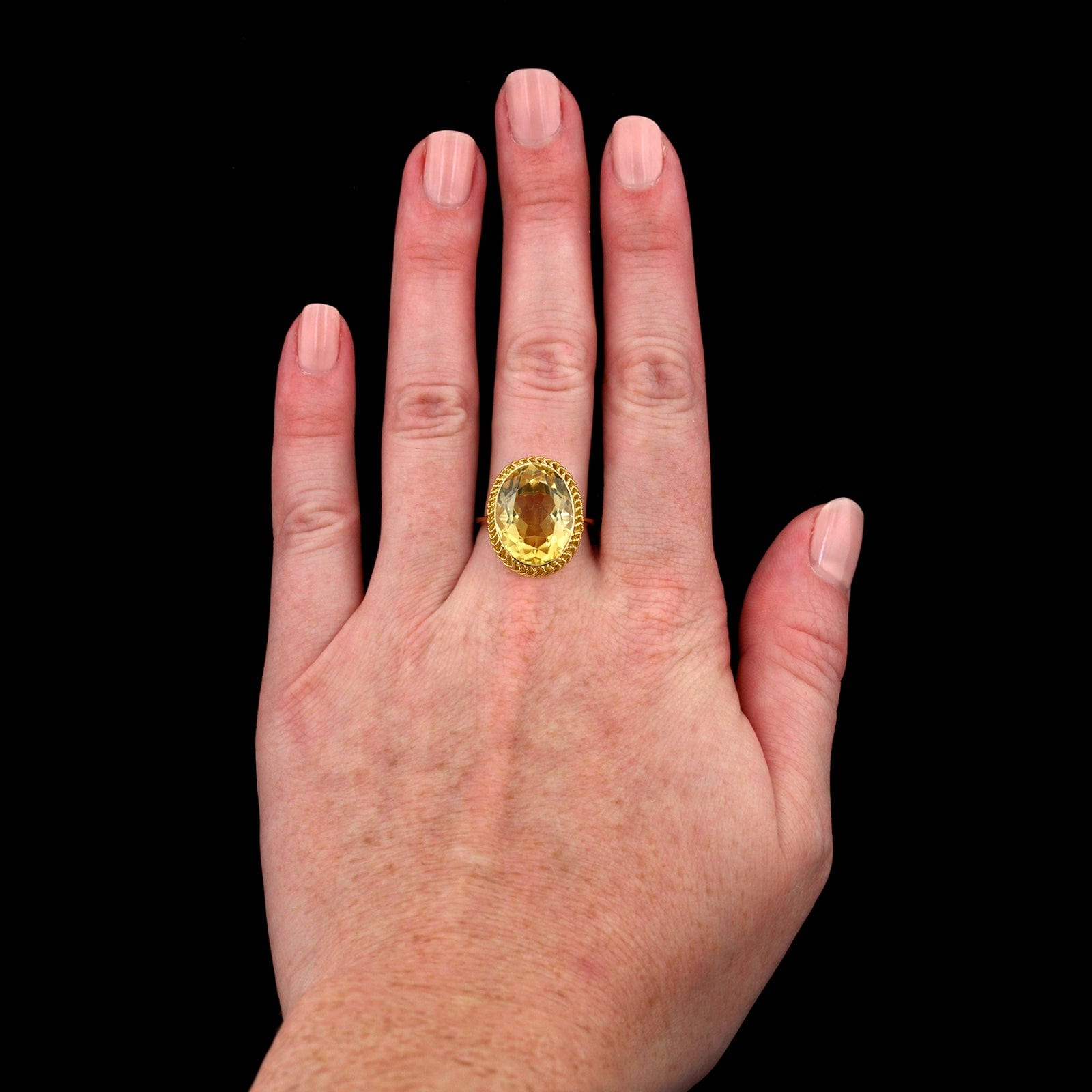 18K Yellow Gold Estate Citrine Ring