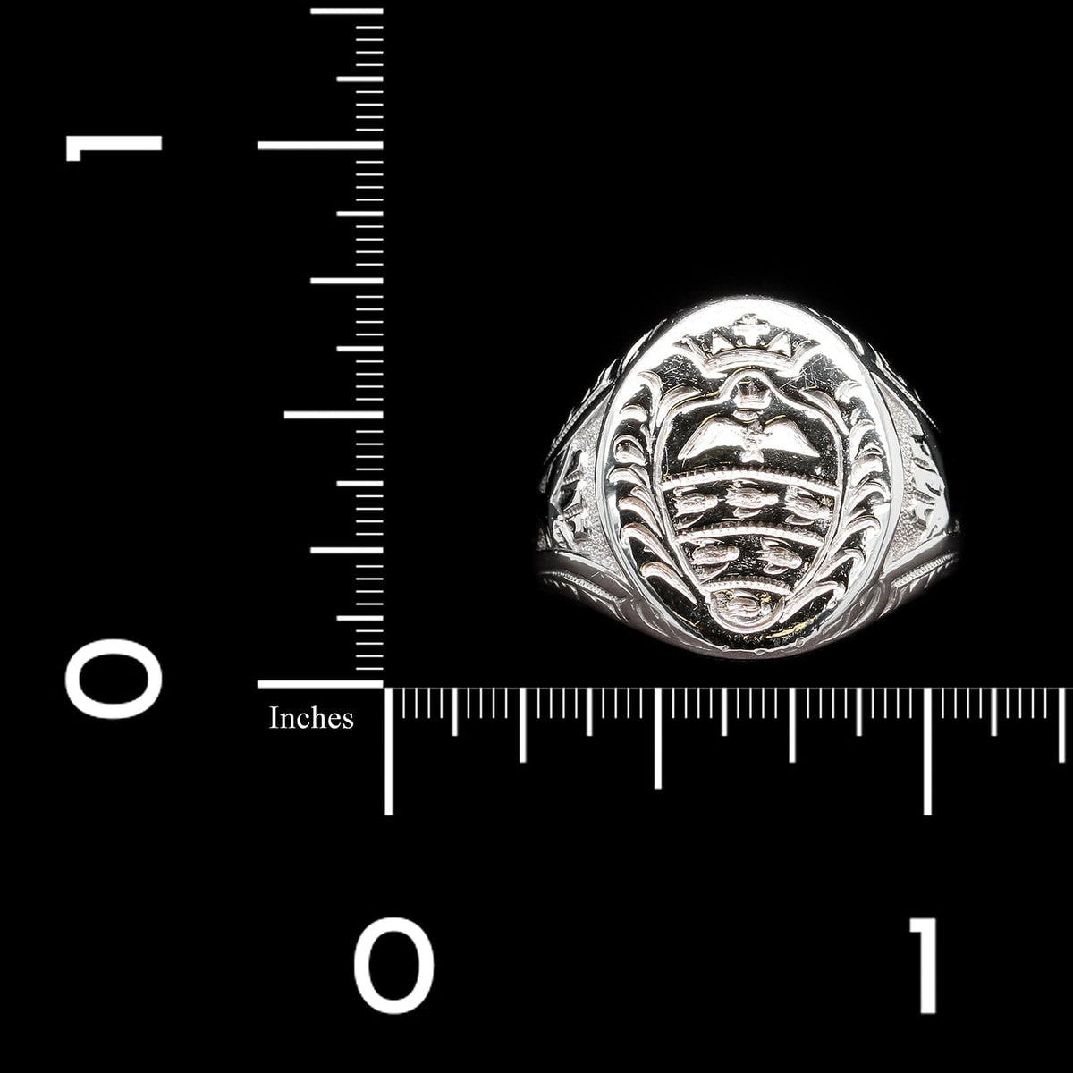 14K White Gold Estate Family Crest Ring