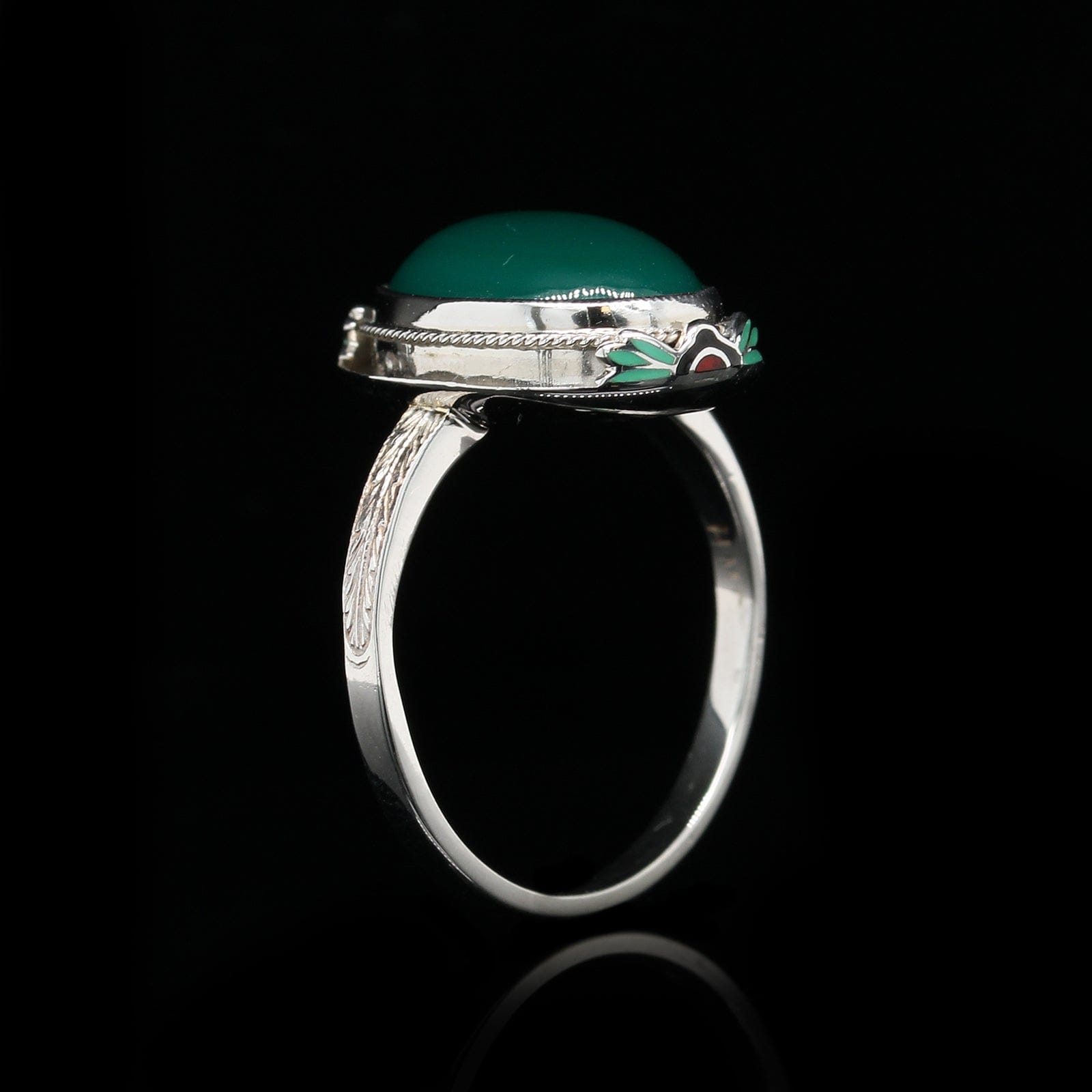 Vintage 14K White Gold Estate Green Onyx Ring