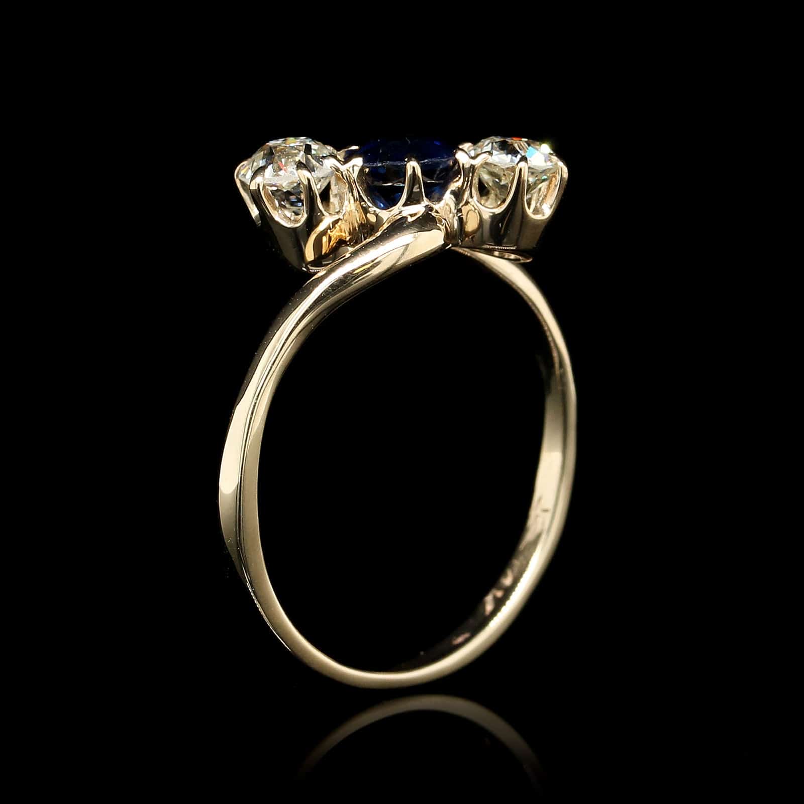 Vintage 14K Yellow Gold Estate Sapphire and Diamond Ring