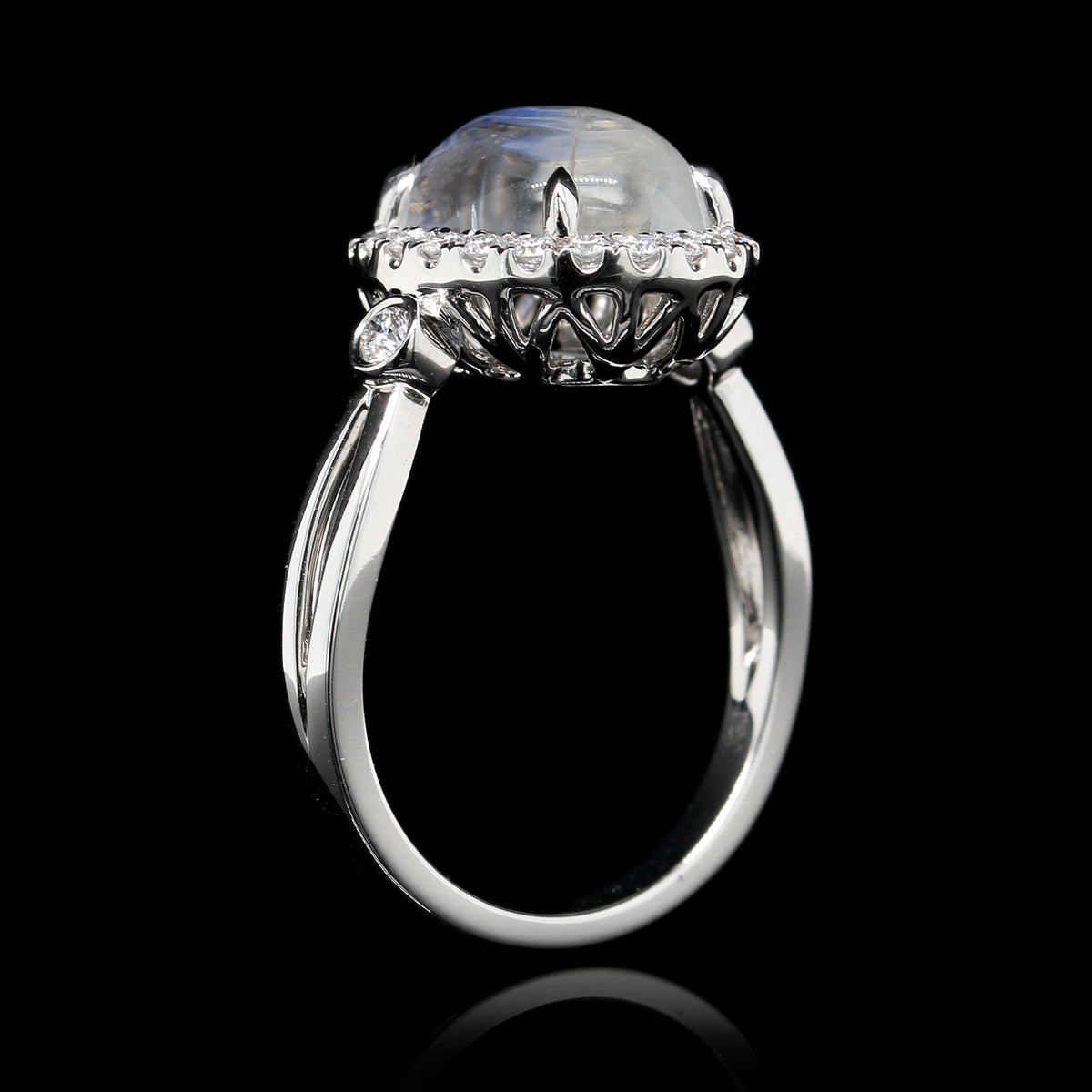 18K White Gold Estate Moonstone and Diamond Ring