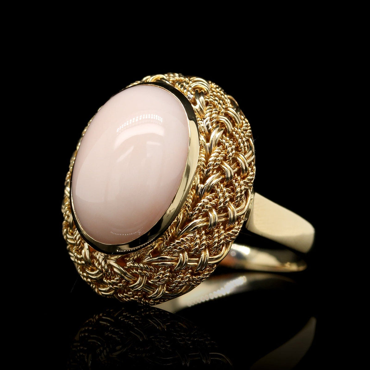 18K Yellow Gold Estate Coral Ring