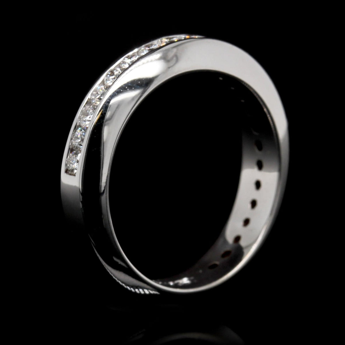 18K White Gold Estate Diamond Band