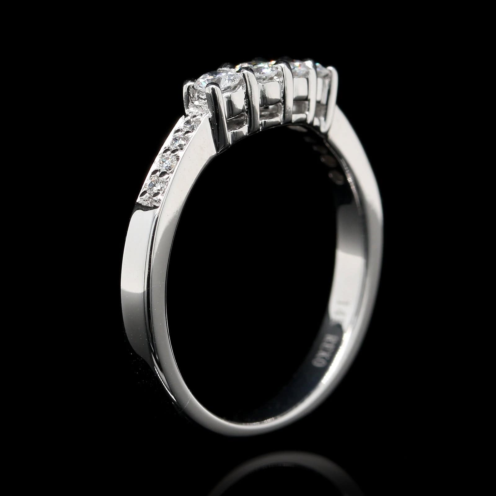 14K White Gold Estate Diamond Ring
