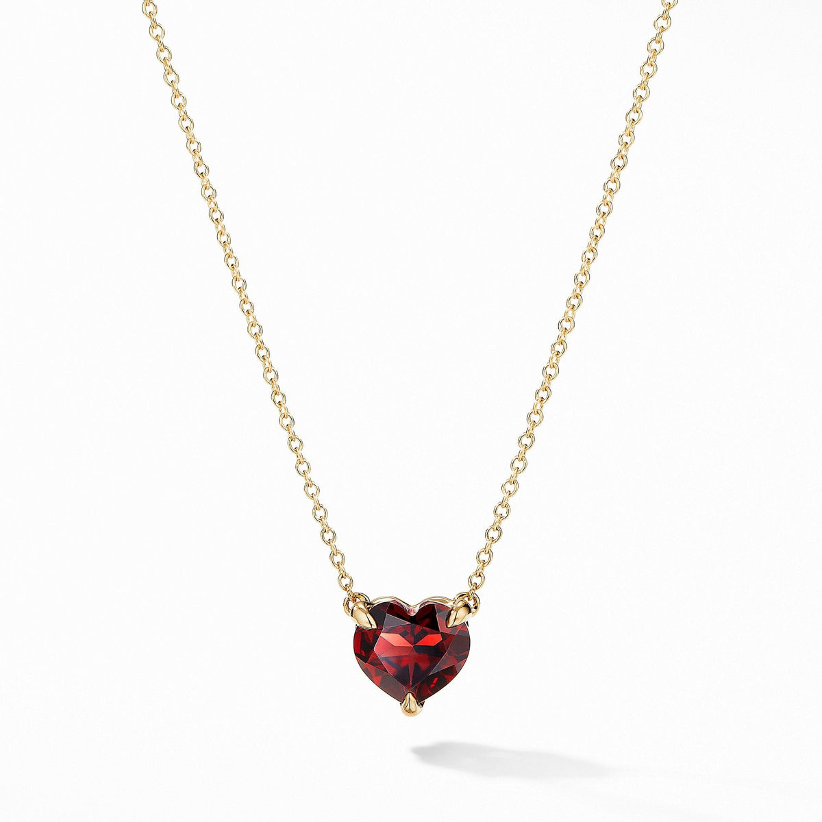 Heart Pendant Necklace in 18K Yellow Gold with Garnet