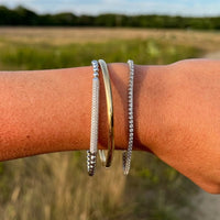 14K Yellow Gold Oval Hinged Bangle