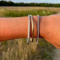 18K White Gold Diamond Bar Stretch Bracelet