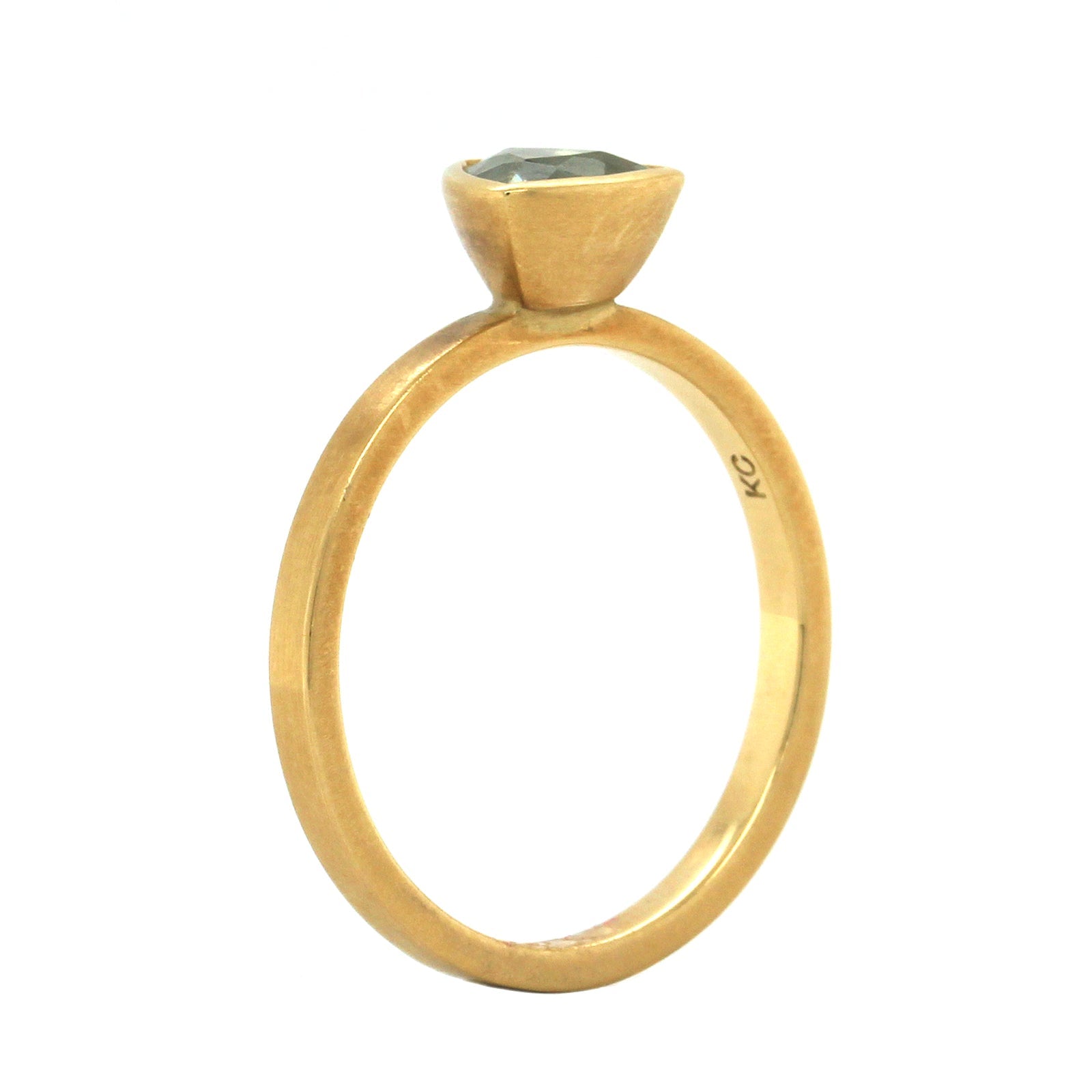 18K Yellow Gold Trillion Cut Aquamarine Ring