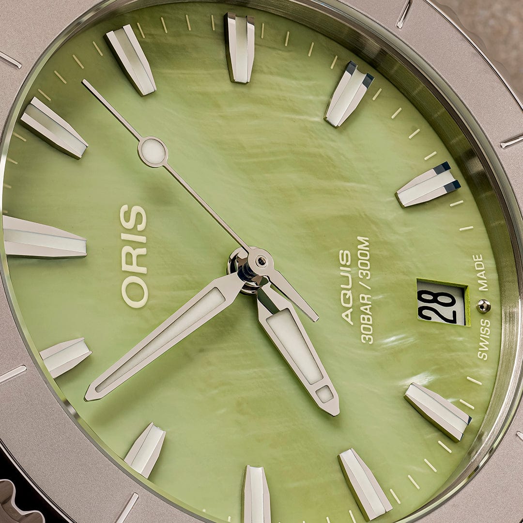 Oris Aquis Date