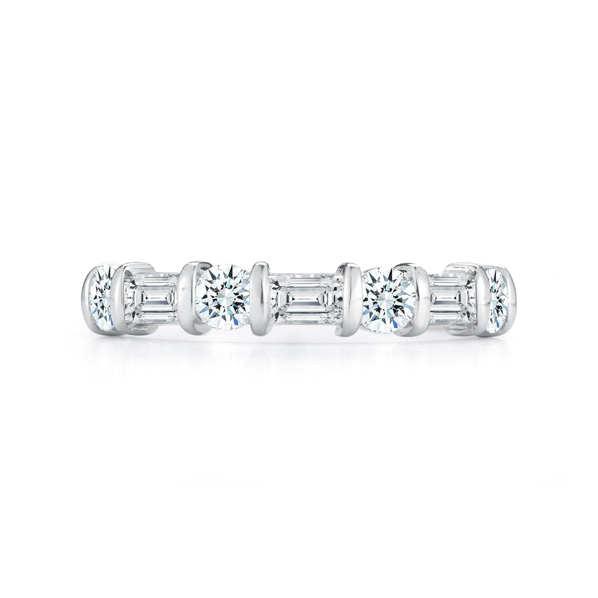 Platinum Alternating Round and Baquette Diamond Wedding Ring