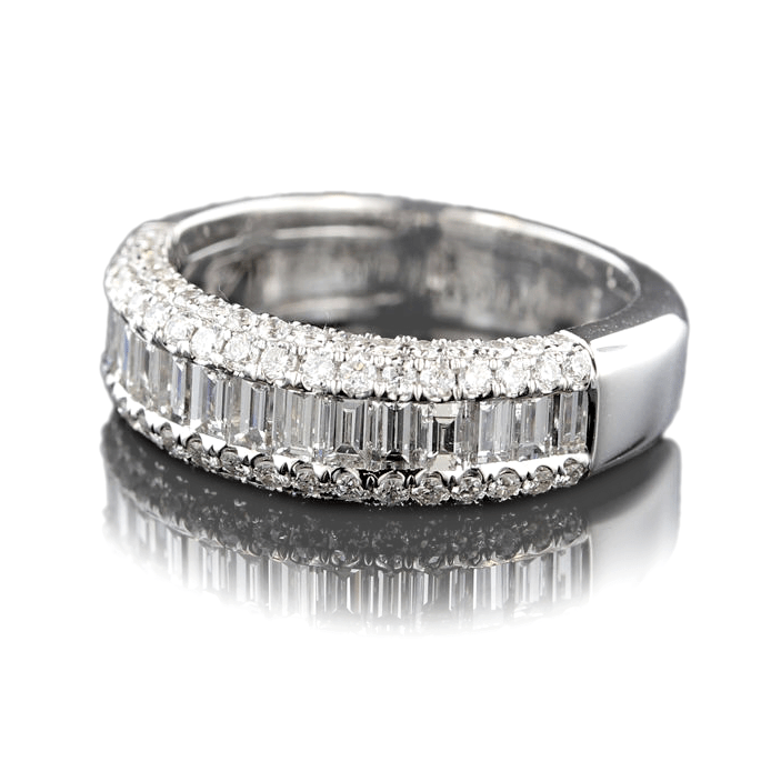 18K White Gold Baguette Diamond Band
