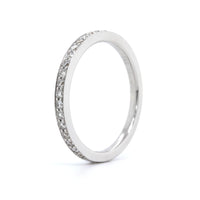 18K White Gold Prong Set Diamond Band