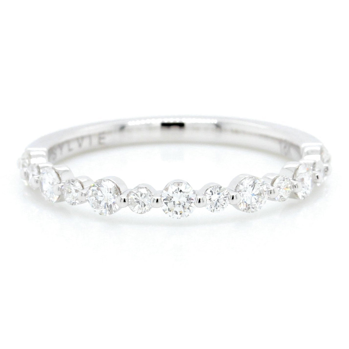 18K White Gold Alternating Round Diamond Band