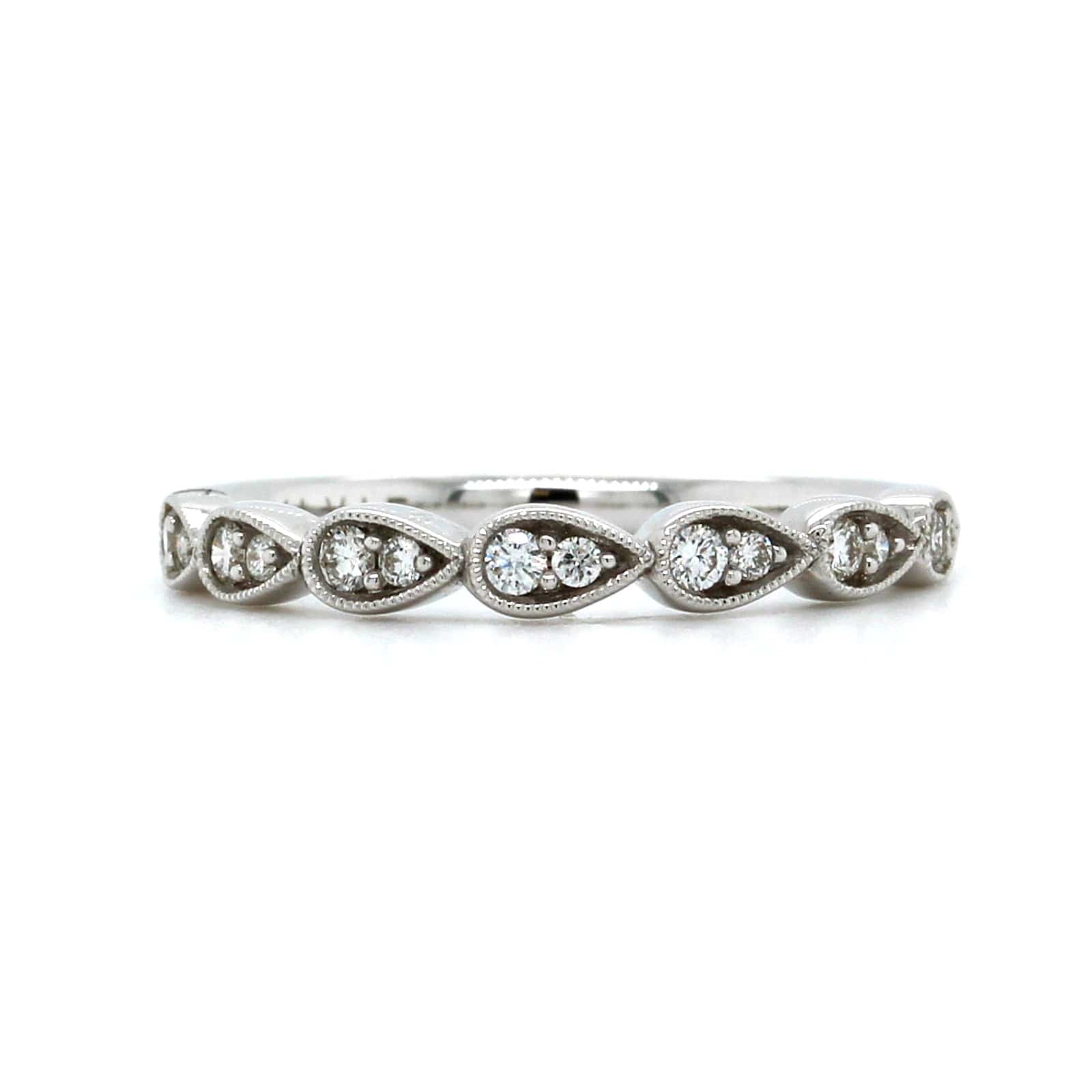 18K White Gold Teardrop Shaped Wedding Band