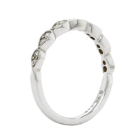 18K White Gold Teardrop Shaped Wedding Band