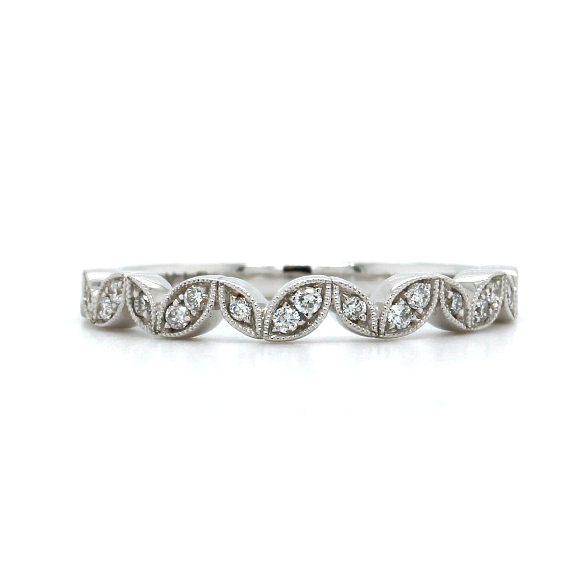 18K White Gold Leaf Pattern Milgrain Wedding Band