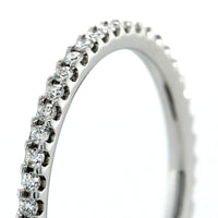 18K White Gold Shared Prong Diamond Band
