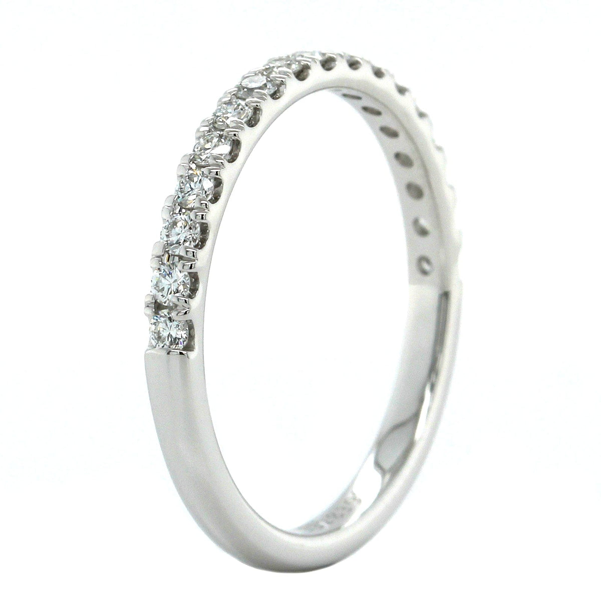 18K White Gold Shared Prong Diamond Band