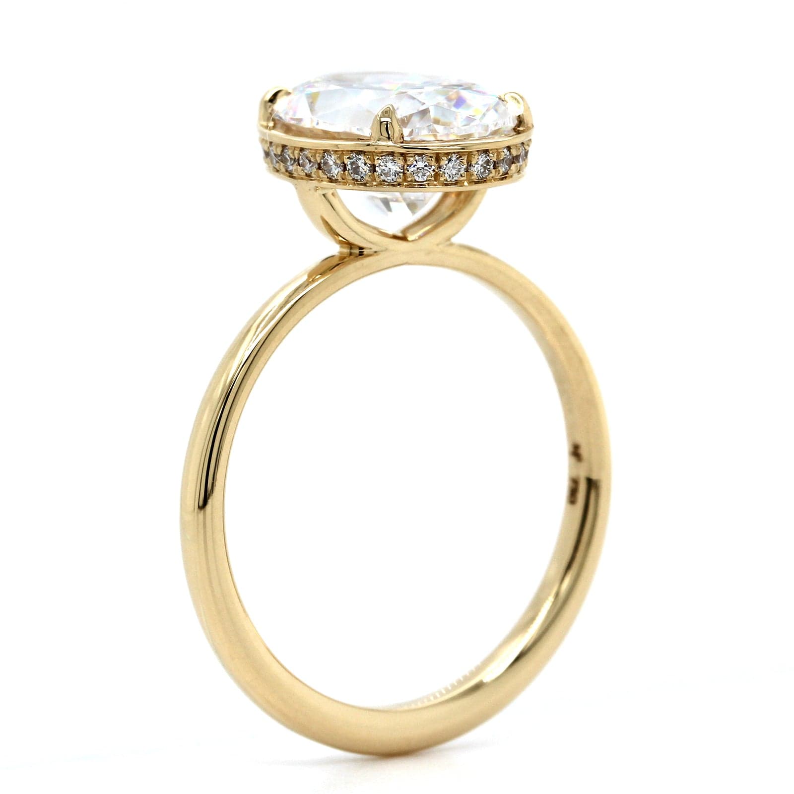 18K Yellow Gold Oval Engagement Ring Setting