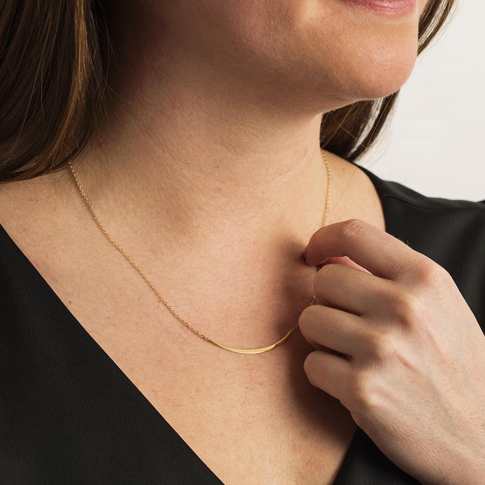 14K Yellow Gold Curve Wire Necklace