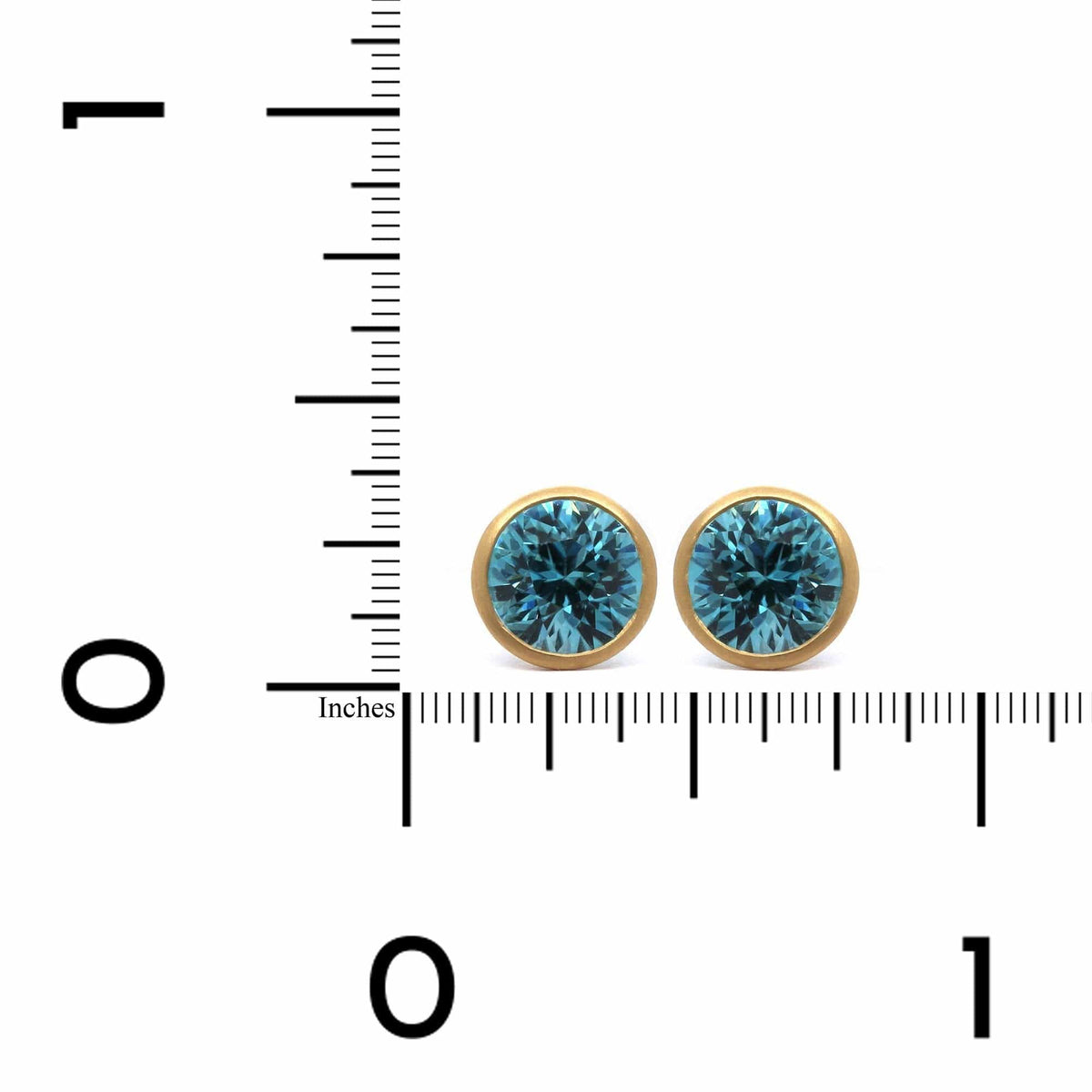 18K Yellow Gold Blue Zircon Stud Earrings