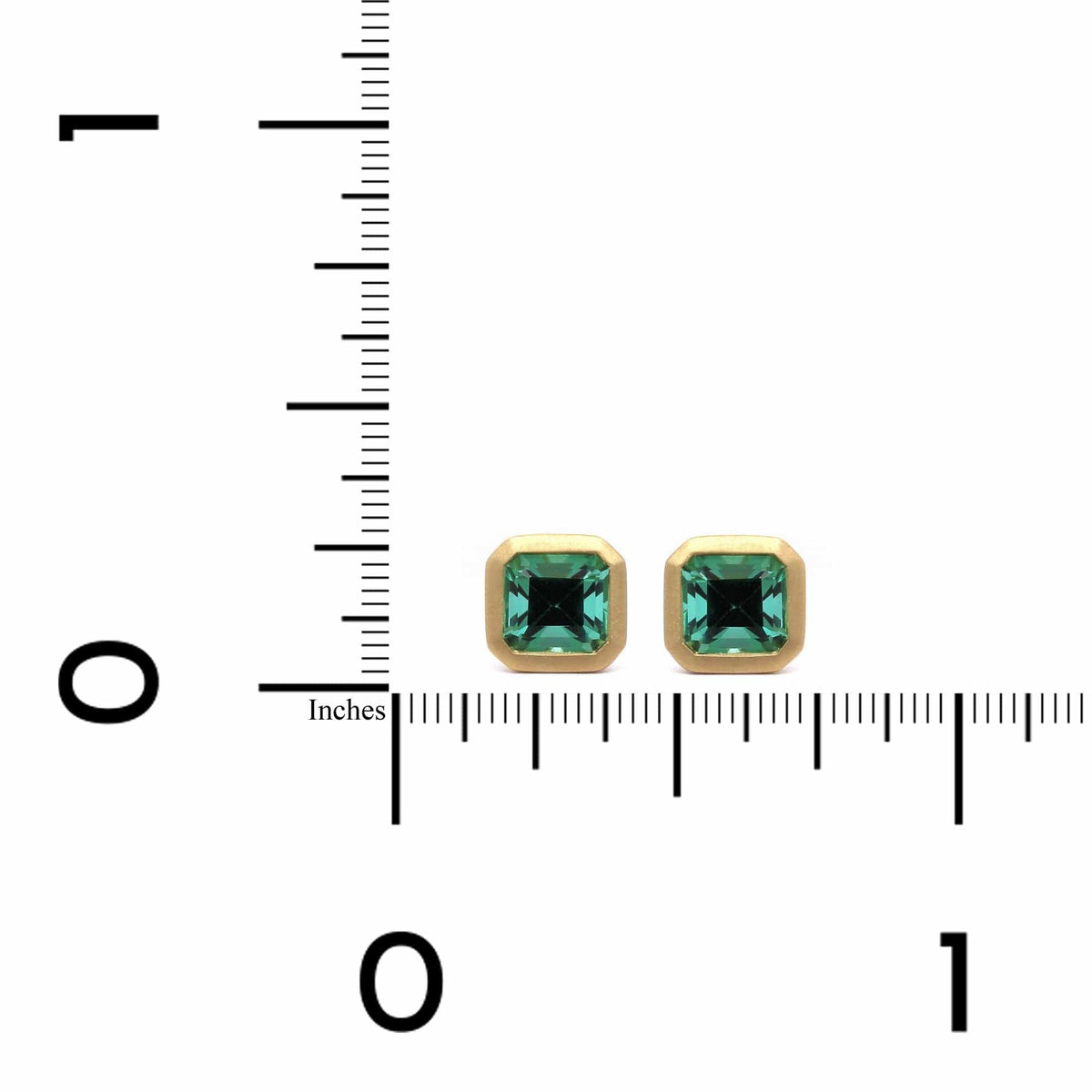 18K Yellow Gold Green Tourmaline Stud Earrings